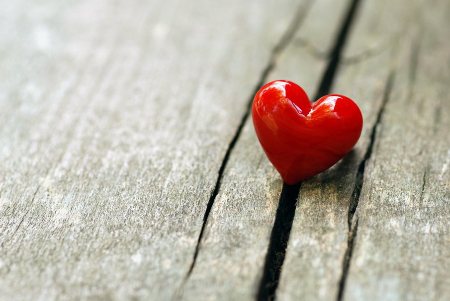 99295__heart-love-wooden-bench-love-valentine-amp-39-s-day-heart-love-wooden-benches_p.jpg