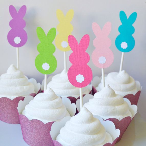 b581a8680159bdd9d1f393f7be75a651--cupcake-toppers.jpg