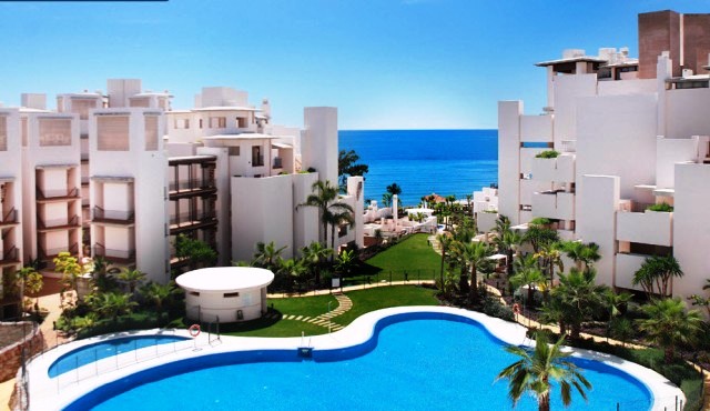 Marbella appartamenti in vendita di fronte al mare 03.jpg