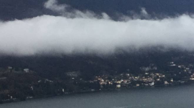 pioggia-e-nuvole-basse-sul-lago-maltempo-143072.660x368.jpg