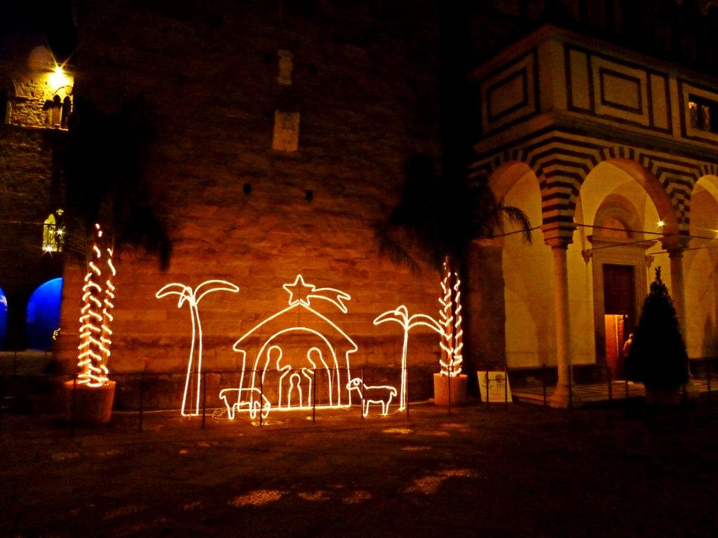 pistoia di antonio troise uno di casa troiseimmobiliare.it  natale 3.jpg