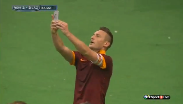 selfie-totti.png