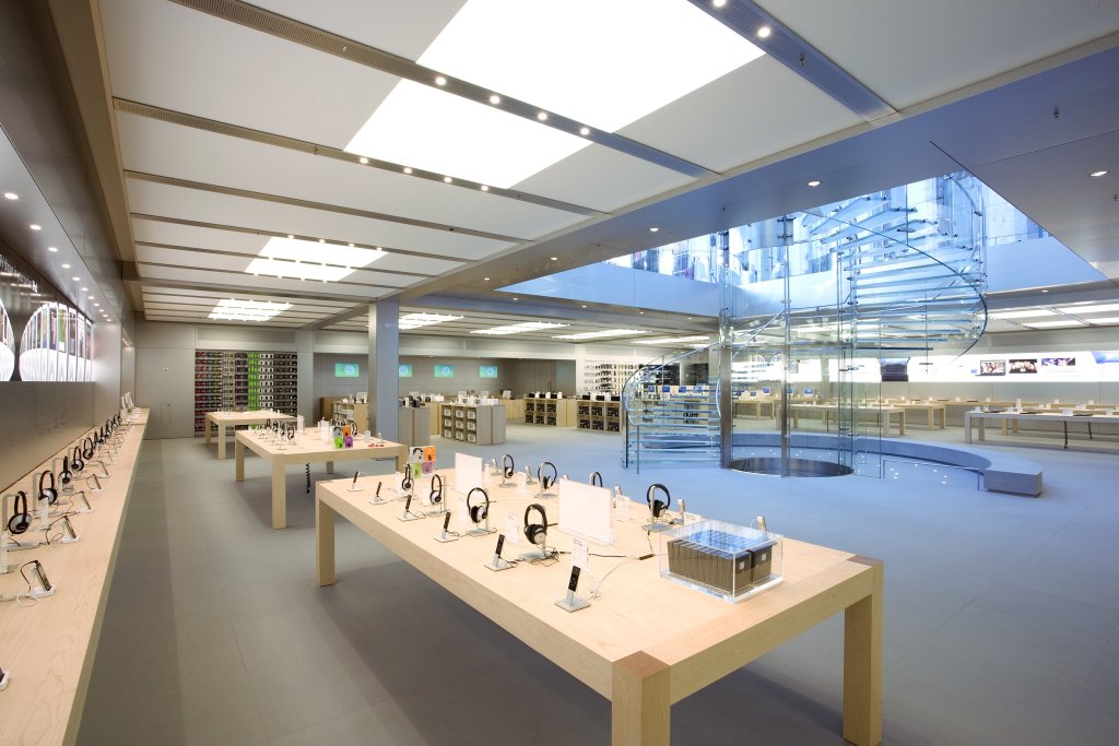 Apple-Store1.jpg